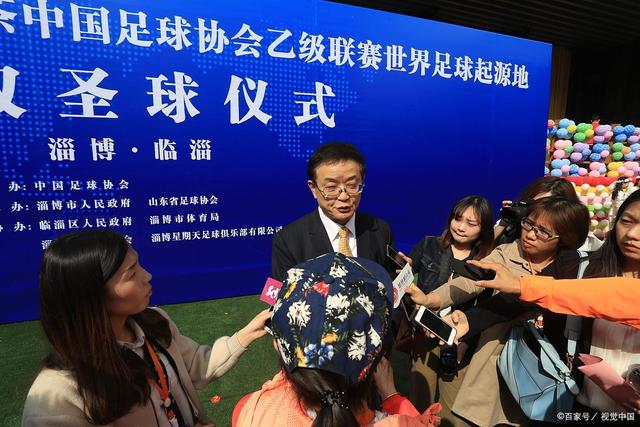 客厅清理指南，留下温馨好运的空间！